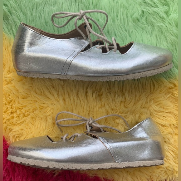 Excellent Condition Pre-Owned, Birkenstock Rye Silver Leather Ballet Flats, Sz 6 - Picture 8 of 9
